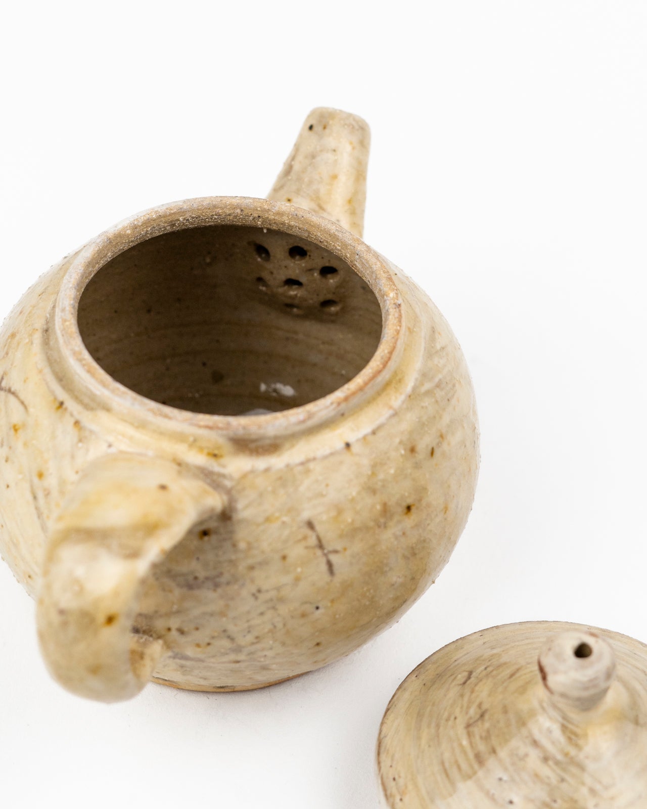 Teapot by Andrzej Bero