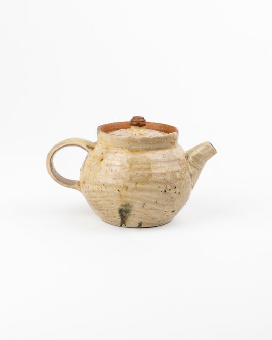 Teapot by Andrzej Bero