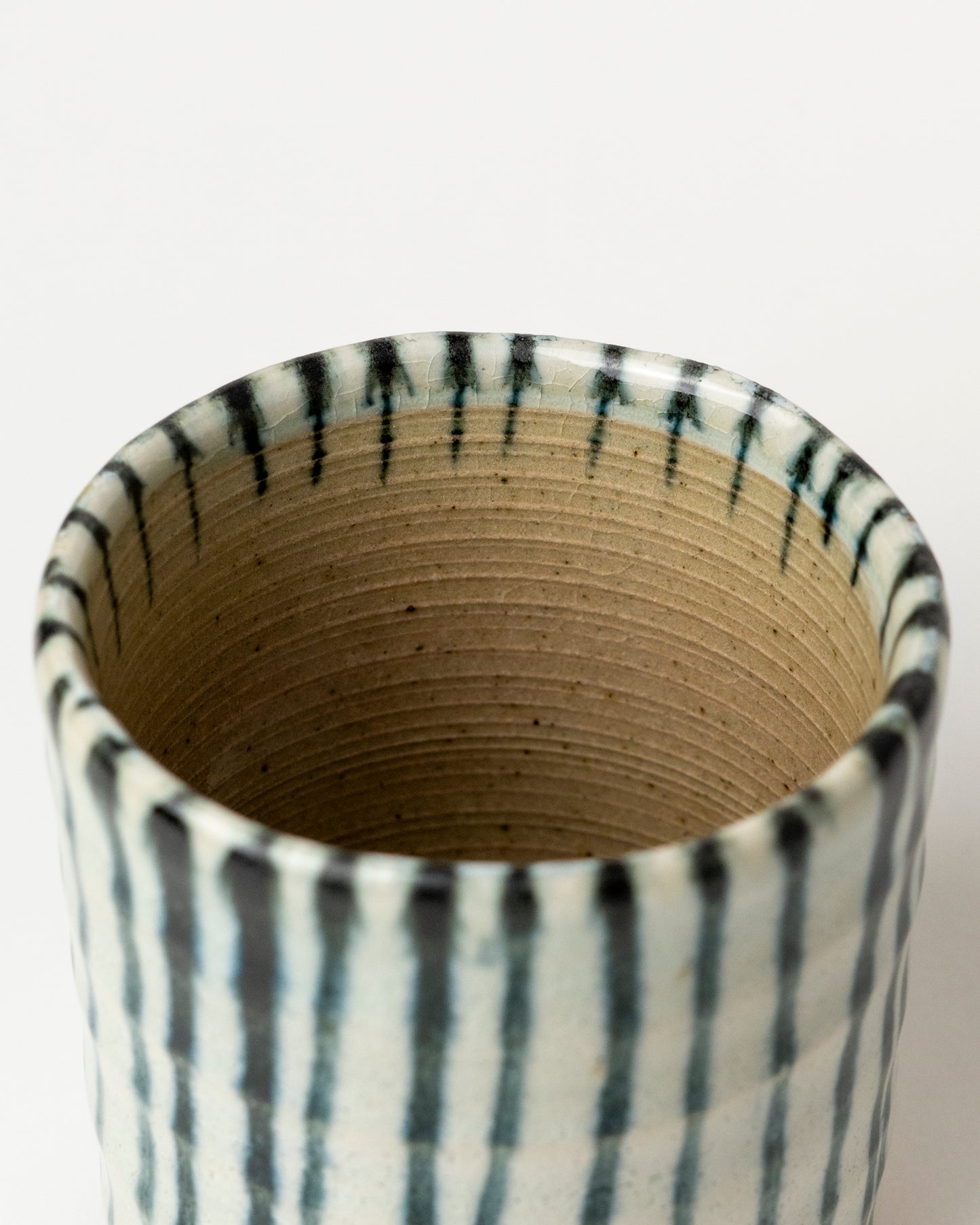 Japanische gestreifte Teetasse