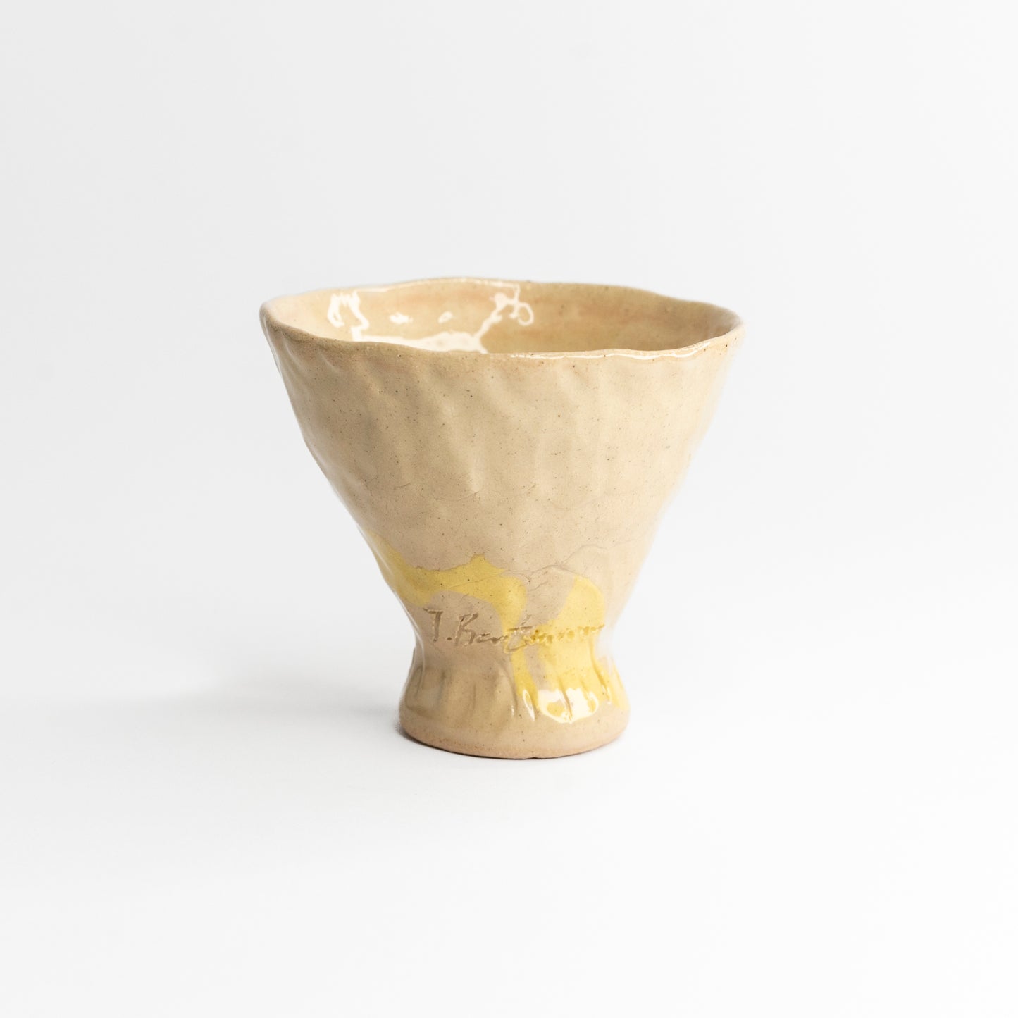 Mixed clay coloured cup