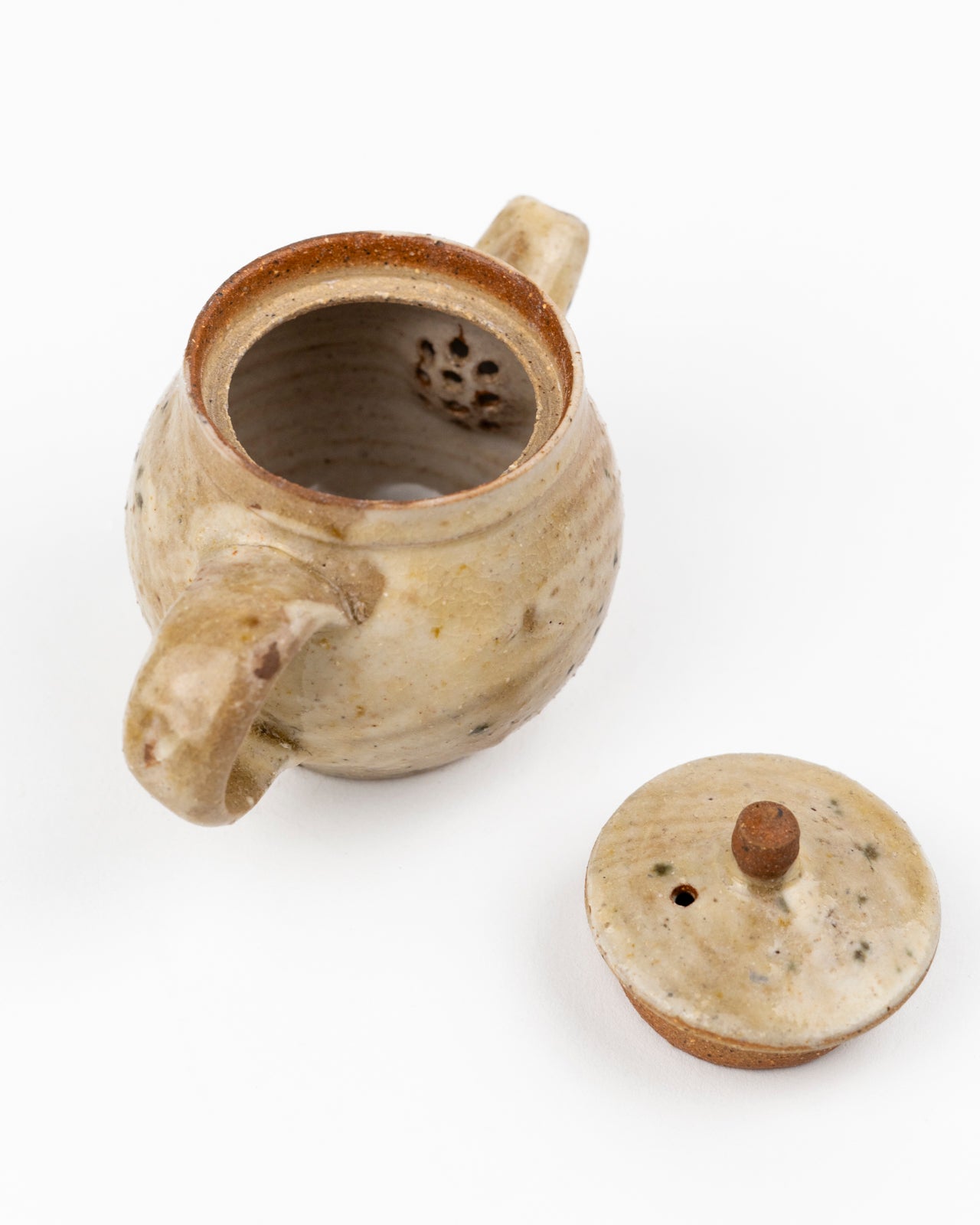 Teapot by Andrzej Bero