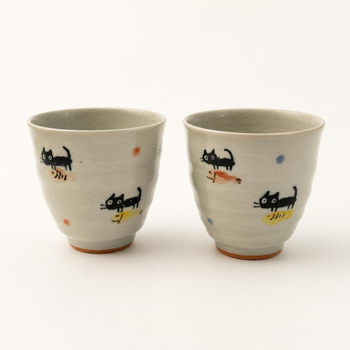 Teetasse mit Katzen-Illustration