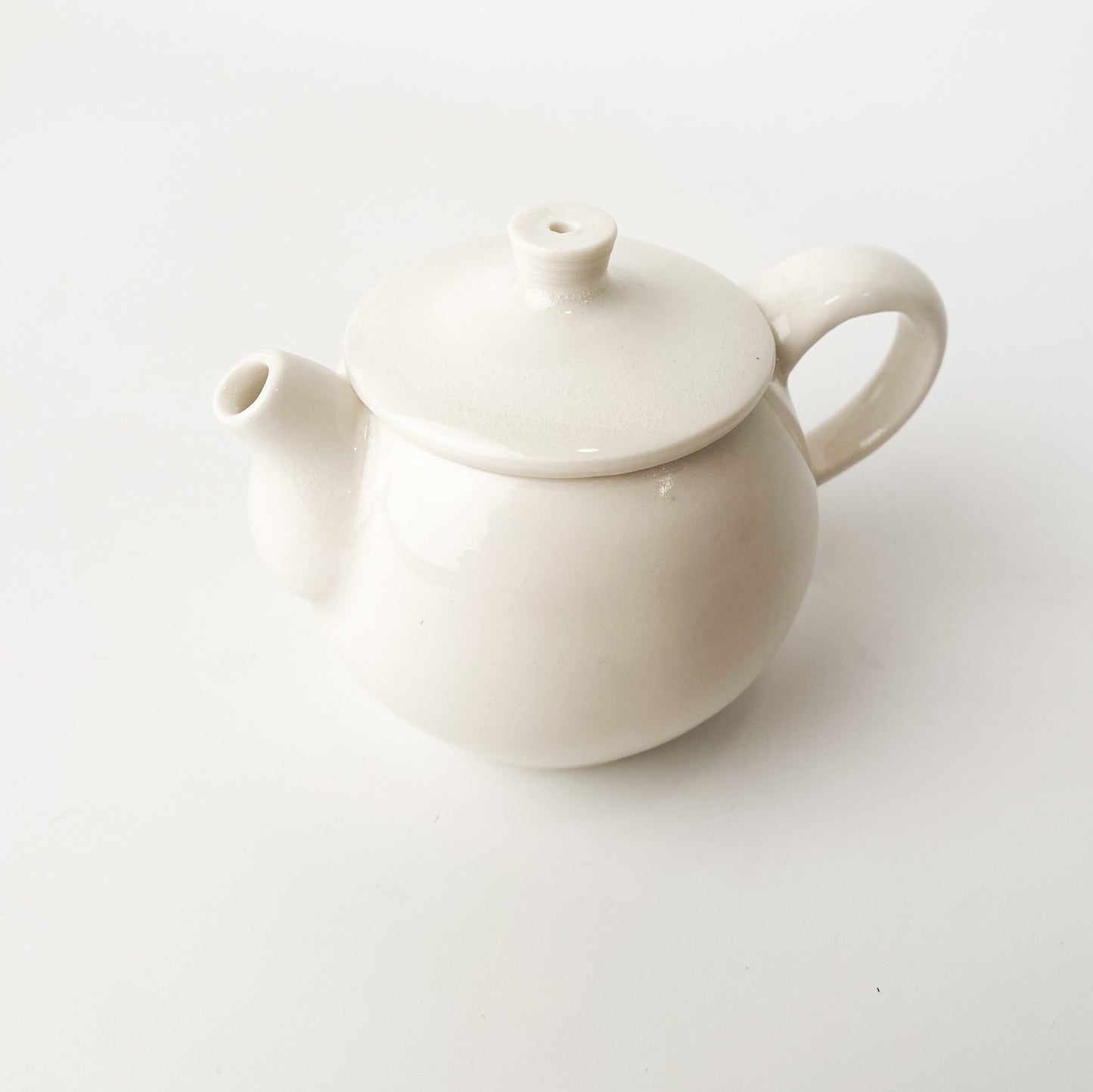 Porcelain Teapot Andrzej Bero