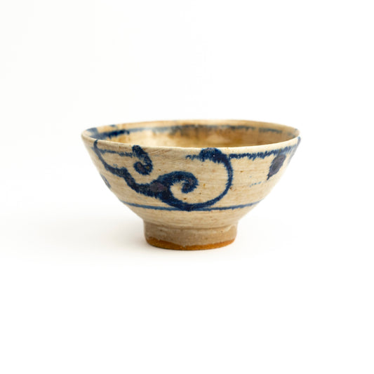 Teabowl with cobalt design by Andrzej Bero